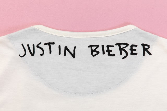 JUSTIN BIEBER